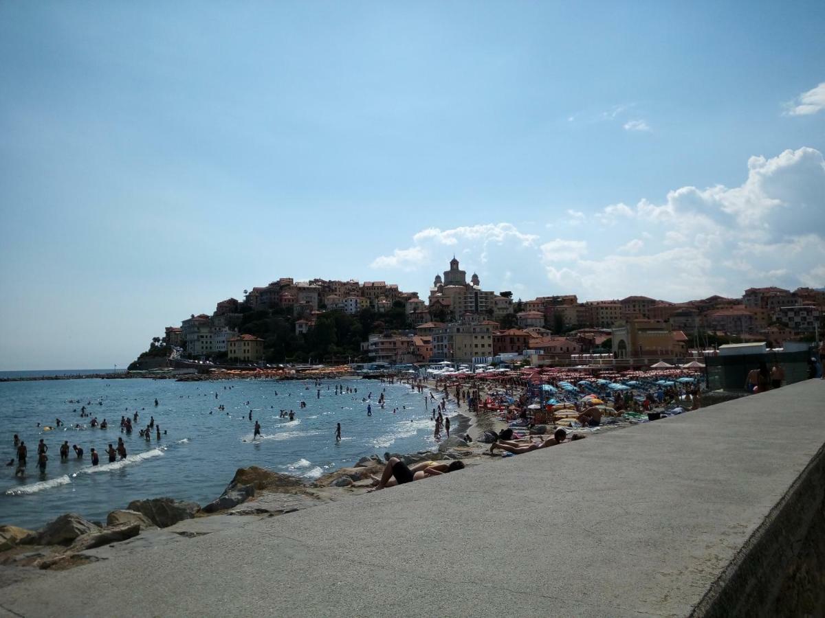 Isola Di Man Imperia Exterior foto