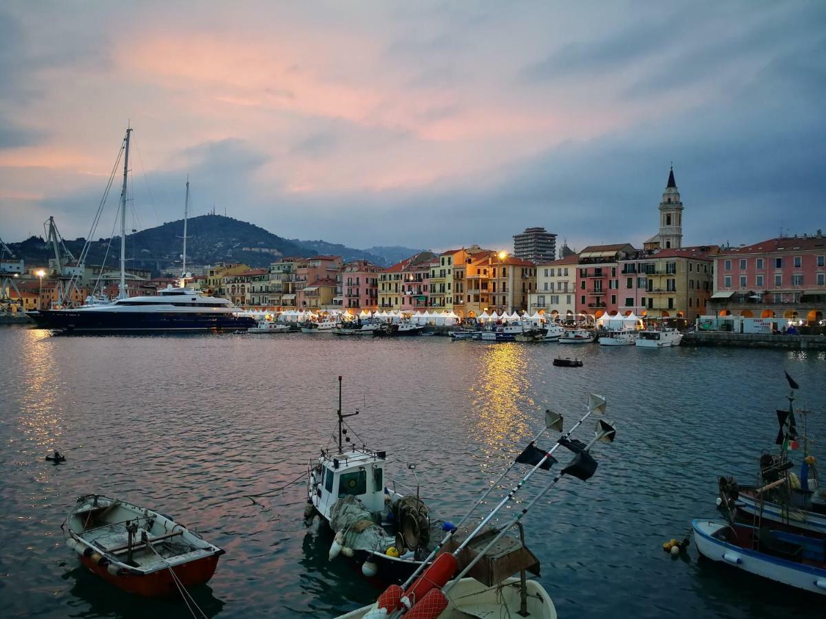 Isola Di Man Imperia Exterior foto